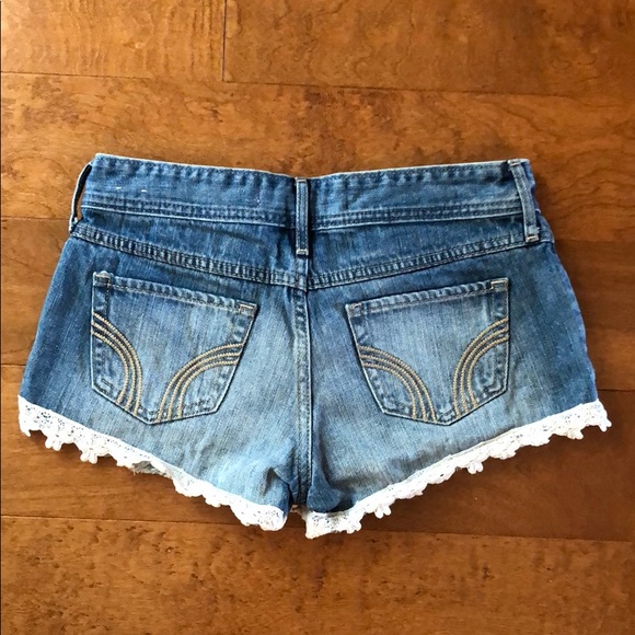 SOLD Hollister Lace Trim Jean Shorts - Picture 7 of 8